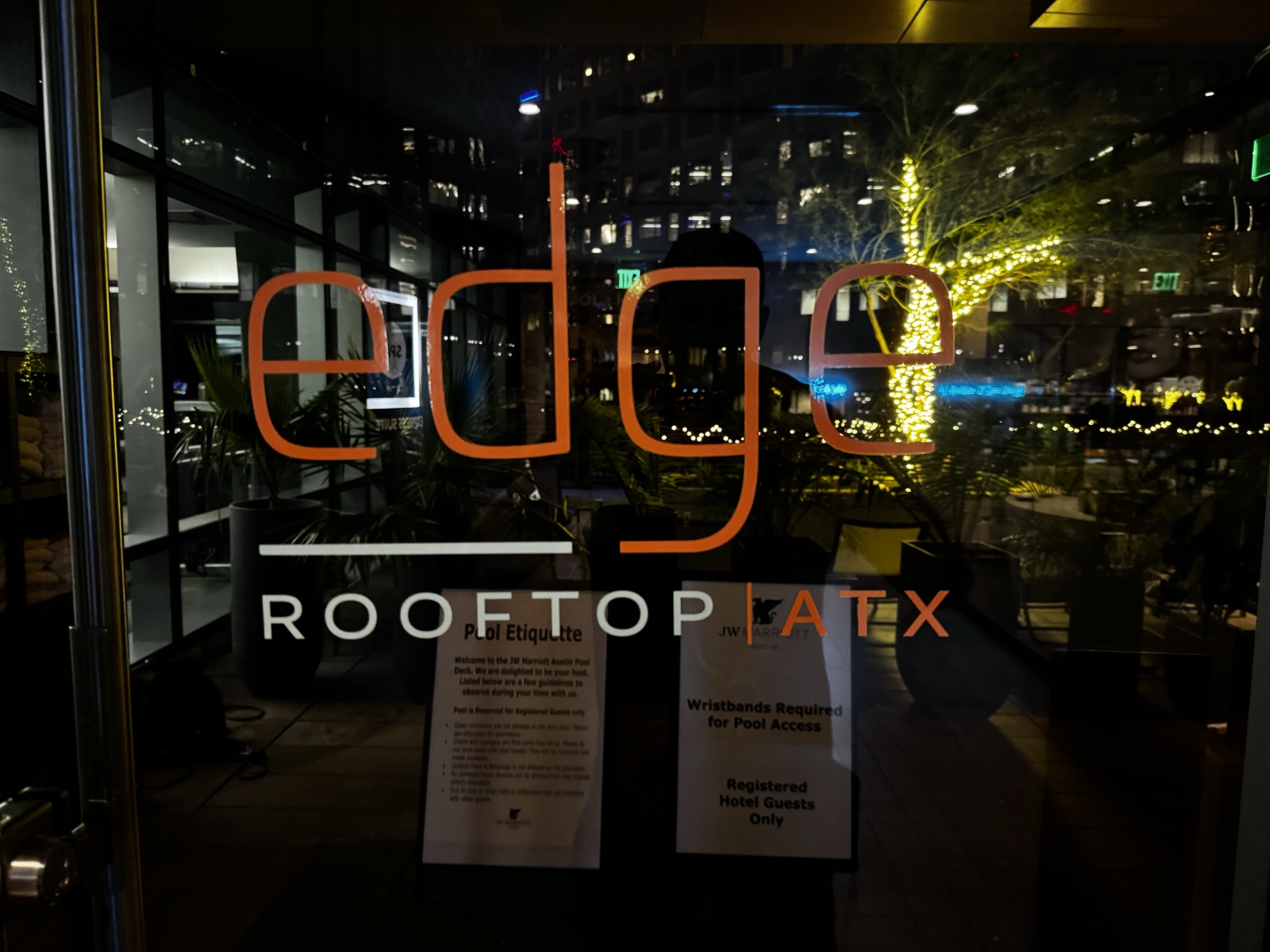 Edge Rooftop & Bar photo 3
