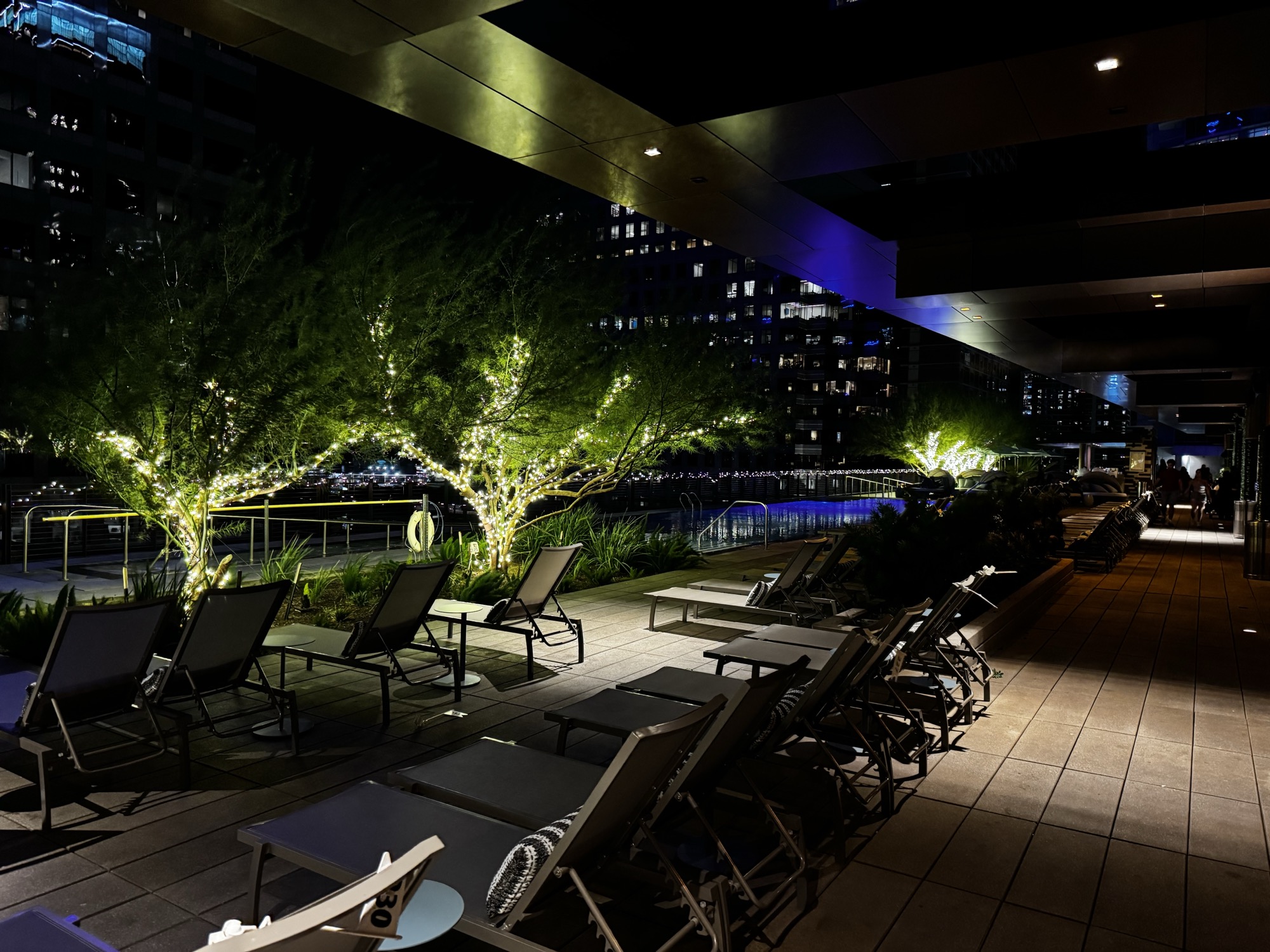 Edge Rooftop & Bar photo 4