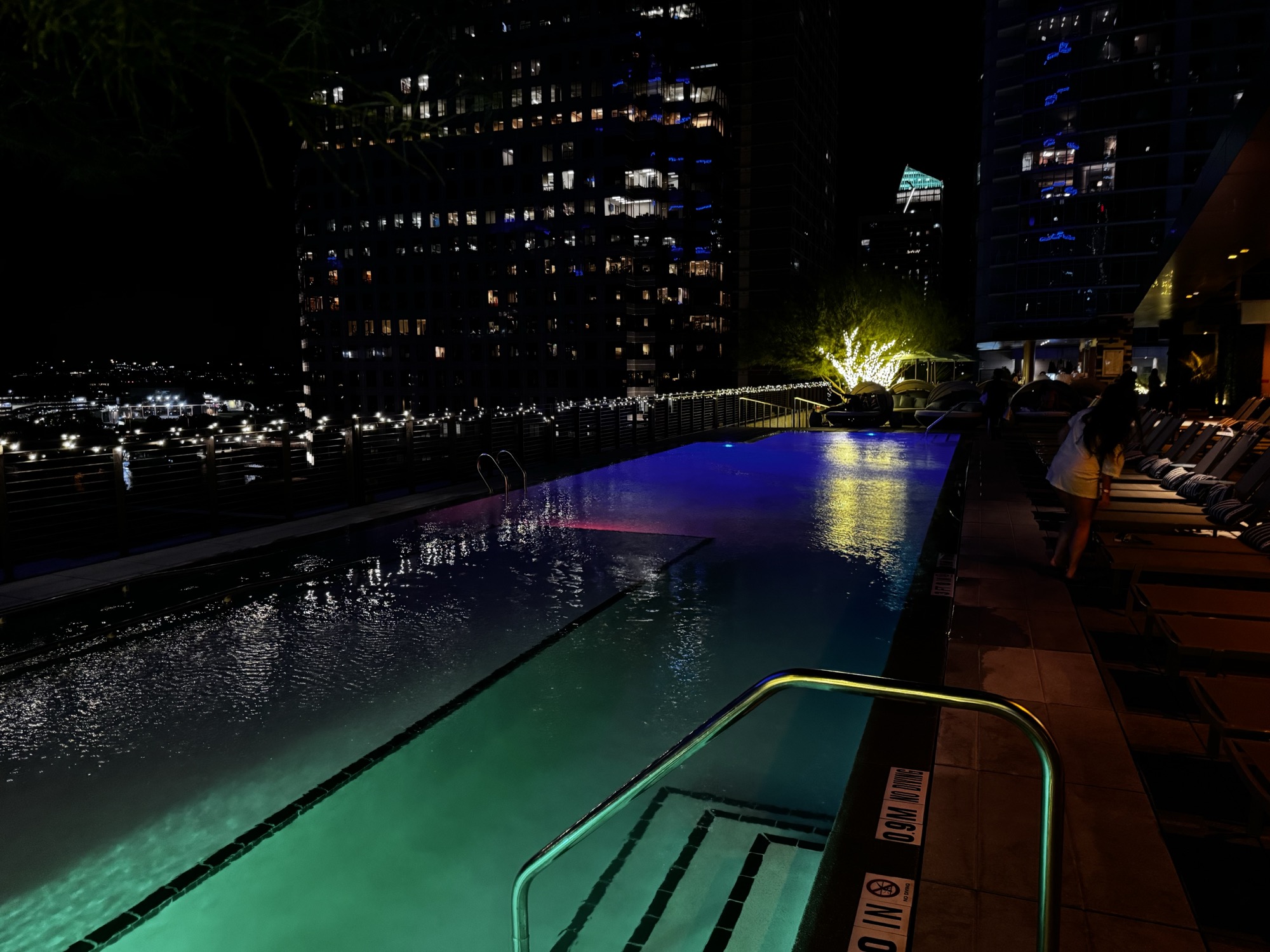 Edge Rooftop & Bar photo 5