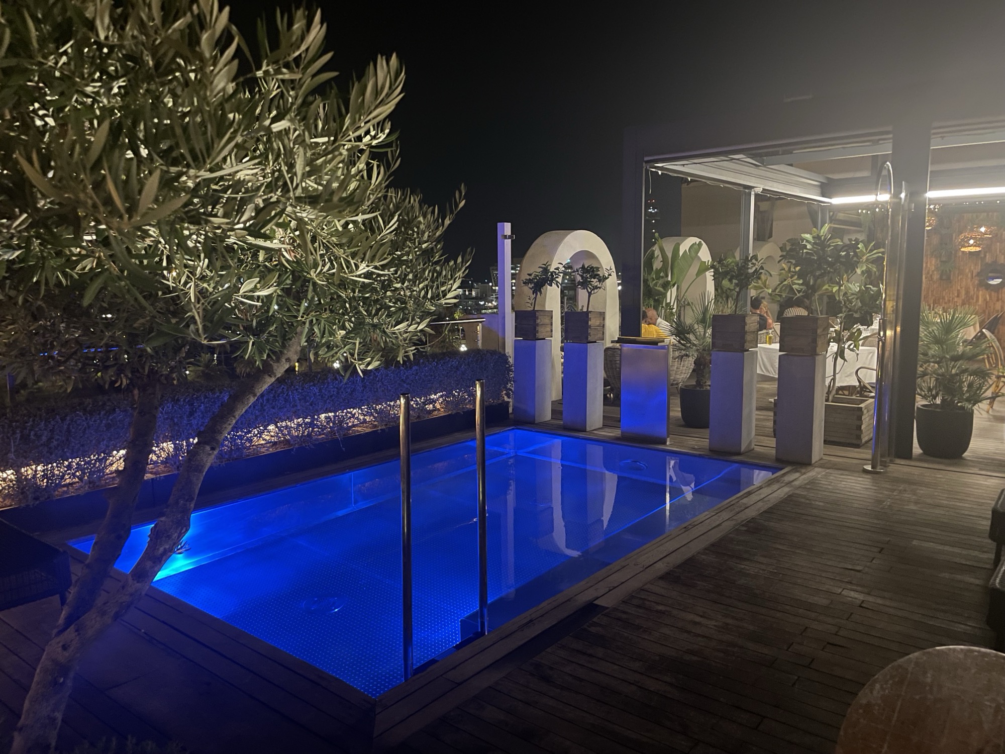 The Rooftop at Serras photo 4